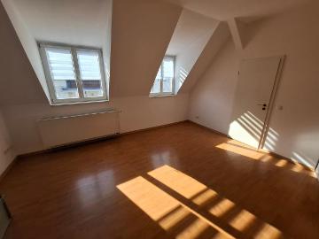 Kleine Dachgeschosswohnung in bester Wohnlage