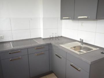 Schöne helle Wohnung und gut aufgeteilte Wohnung in...