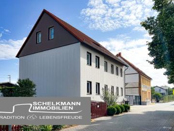 Kleines Mehrfamilienhaus mit zwei bezugsbereiten...