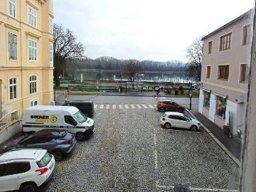 Krems Stein: extravagante, großzügige Mietwohnung in...