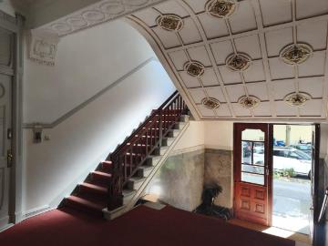 KUDAMM | Hektorstraße | 2 Zimmer Altbauwohnung | Bezugsfrei