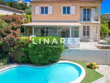 LA PALAMA Villa T7 de 155m2 Piscine Terrain de 576 m2...
