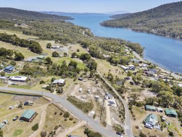 Land EAGLEHAWK NECK TAS 104950646