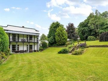 Landkey Road, Barnstaple, 14 Bedroom Detached