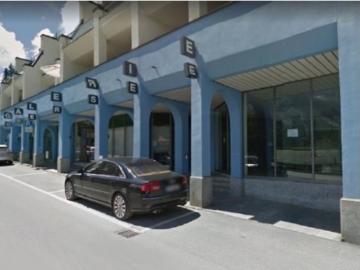 Ladenlokal im Zentrum Obersee mit über 8m Fensterfront...