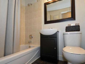 Lakefront Apartments 3 Bedroom Apartment for Rent at 72...