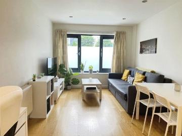 Larden Road, London, W3 1 bed apartment to rent £1,850...