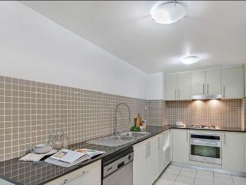 Large Two Bedroom Apartment with Entertainers Courtyard