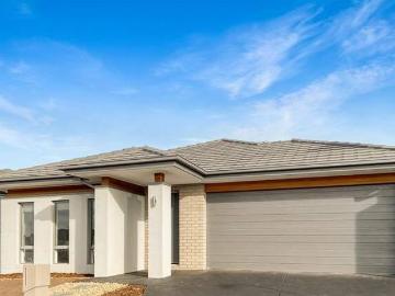 Large Home in Convenient Location