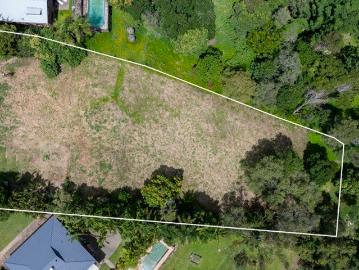 LAST DOUBLE BLOCK 3824 M2 FOR SALE IN CURRUMBIN WATERS