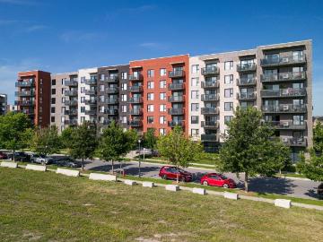 Le DIX65 Boisbriand Apartments 3 Bedroom Apartment for...