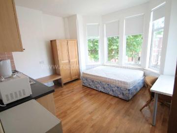 Lenton NG7 1 bed flat to rent £697 pcm £161 pw