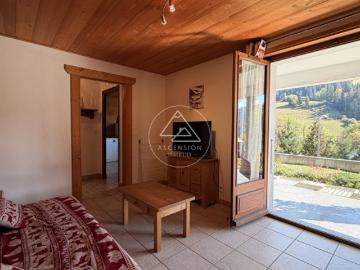 Les Gets – Appartement T2 à réhabiliter avec terrasse