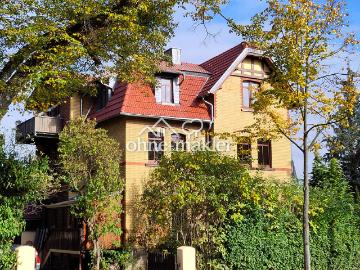 Letzte Gelegenheit Historische Villa mit Nebengebäude