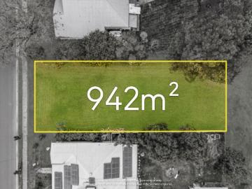 LEVEL 942m2 BLOCK 15 MINUTES TO IPSWICH