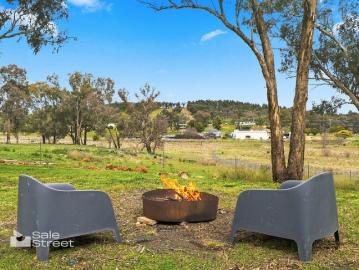 Lifestyle Block with a shed and rural views