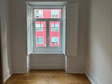Lisboa arrenda se apartamento T4+1