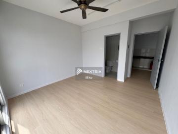 Livia Residence @ C180