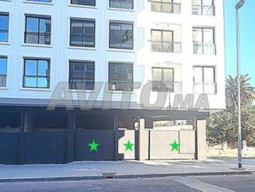 Local Commercial Angle 115m2 Gaine Terrasse Palmier