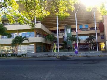 LOCAL COMERCIAL EN ALQUILER EN EL REMANSO