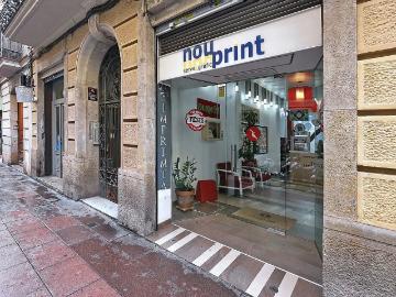 Local comercial en venta en calle De Bonavista,...