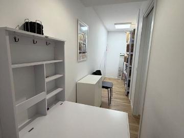 Local comercial en venta en calle D'hipòlit Lázaro,...