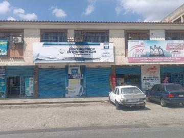 Local Comercial Premium en Naguanagua: 190 m² en dos niveles