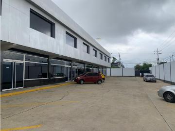 LOCAL EN ZONA INDUSTRIAL MUNICIPAL. CENTRO EMPRESARIAL...
