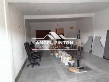 Local en Alquiler en Maracaibo Zulia 74 m2. 1 hab