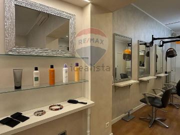 Locale in affitto di 77 m² in Viale Roma, 40