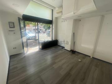 Locale in affitto di 18 m² in Via Albalonga, 32