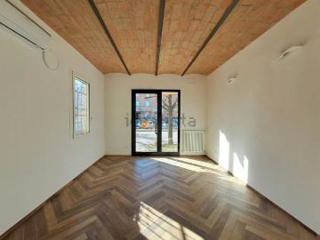 Locale in affitto di 33 m² in Piazza Libertà, 21