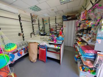 Locale in vendita di 24 m² in Via roma