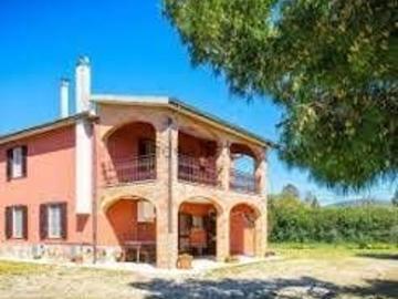 Locale in vendita di 278 m²