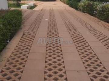 Location appart rez de jardin souissi 165 m2
