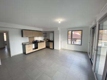 Location appartement 4 pièces 75 m² à Lyon 5 69005