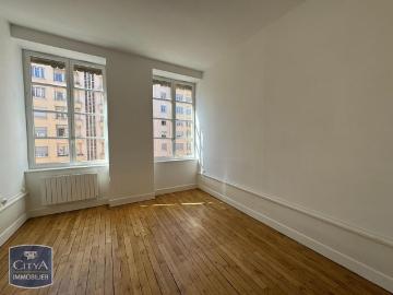 Location Appartement 4 pièces 75m² LYON 4ème
