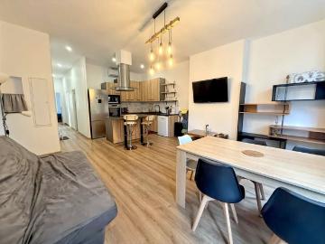 Location Appartement 4 pièces 88m² MARSEILLE 6ème