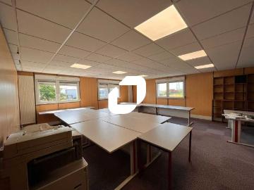Location bureaux La Chapelle d'Armentières Proche...