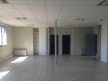 Location bureaux Parçay Meslay Proche autoroutes et bus...