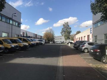 Location local d'activité Ivry sur Seine Parc clos...