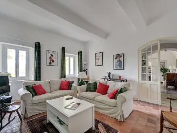 Location Maison Aix en Provence 8 Pièces 250 m²