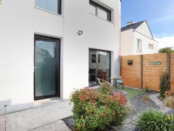 Location maison Saint Jacques De La Lande: 1 430 € AJP...