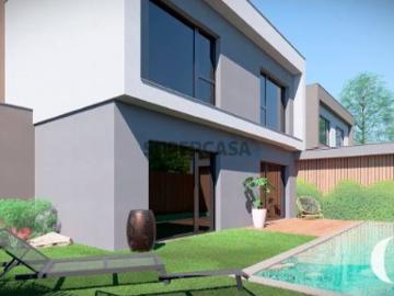 Lote com Projeto para construção de Moradia T4 com...