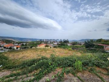 Lote de 532m2 em Sabrosa para Construção de Moradia