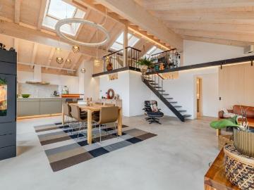 Luxus Apartment mit 135 m2 zu verkaufen Klosters Platz,...