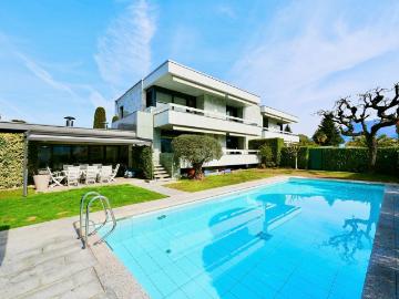 Luxus Haus mit 240 m2 zu verkaufen Via S.Abbondio 53,...