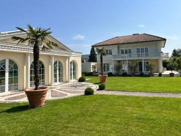 Luxuriöse 7 Zimmer Villa zu verkaufen in Velden, Kärnten