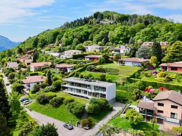 Luxuriöse 5 Schlafzimmer Villa zu verkaufen in Via...