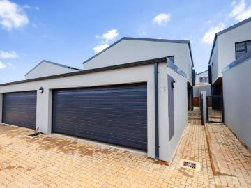 Luxurious Townhouse for Rent Prepare to be captivated by...